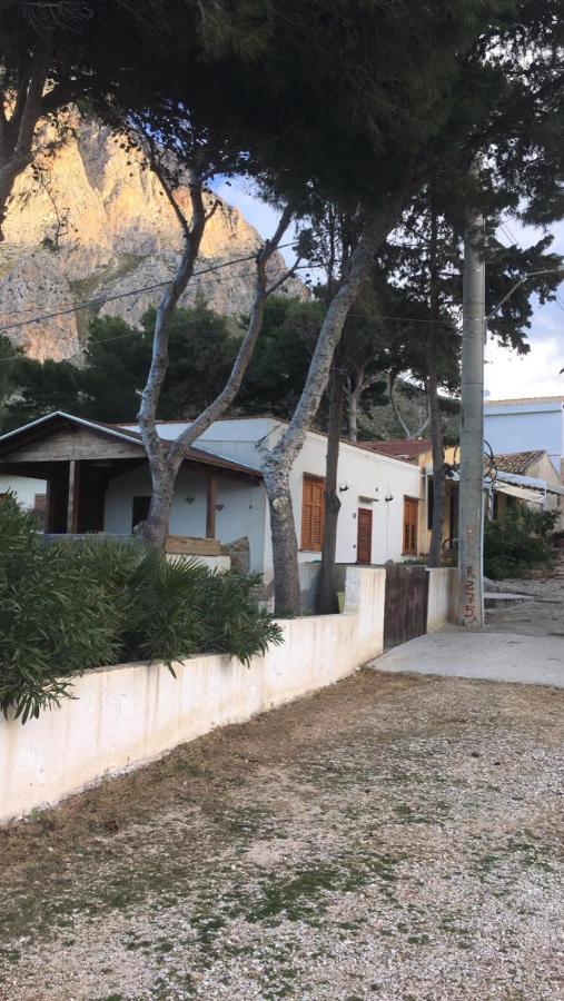 Casa Con Verande Sul Mare A 2 Minuti A Piedi Dalla Spiaggia Custonaci Bagian luar foto