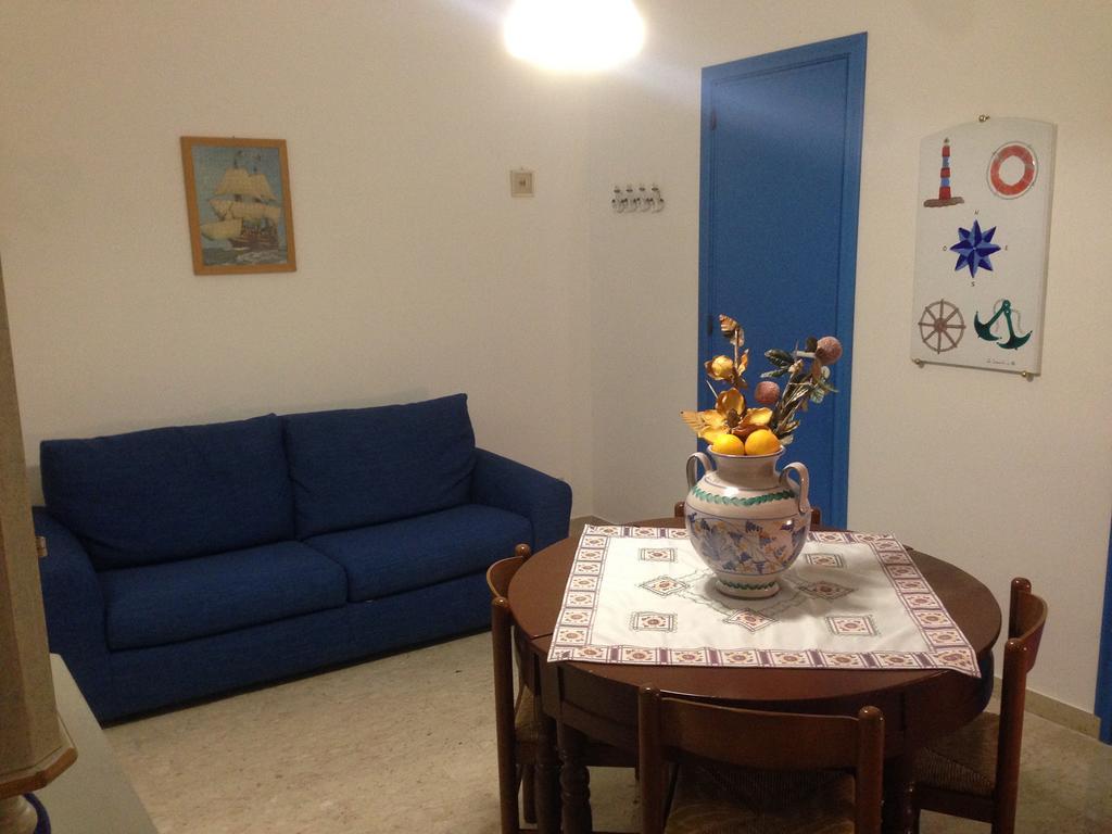 Casa Con Verande Sul Mare A 2 Minuti A Piedi Dalla Spiaggia Custonaci Ruang foto